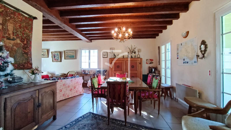 Maison - 163 m² - 7 pièces