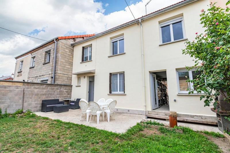 Maison - 100 m² - 6 pièces