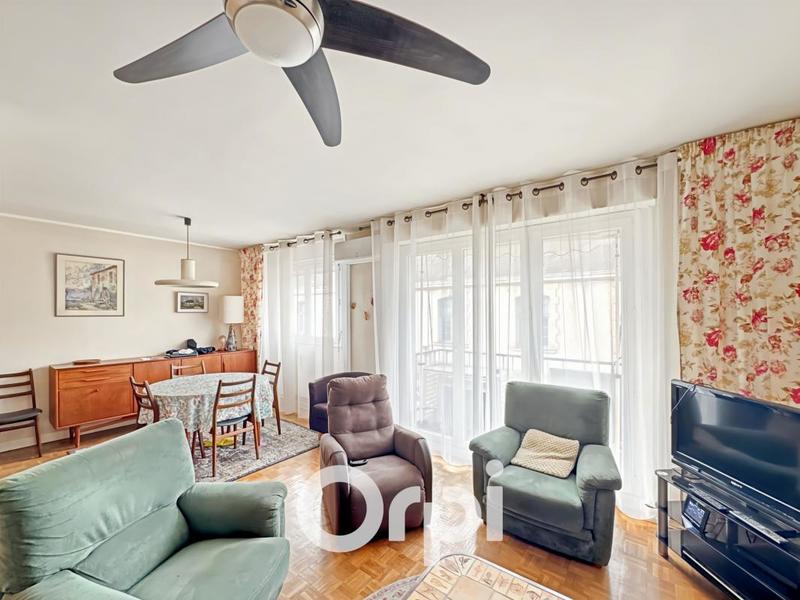 Appartement - 80 m² - 4 pièces