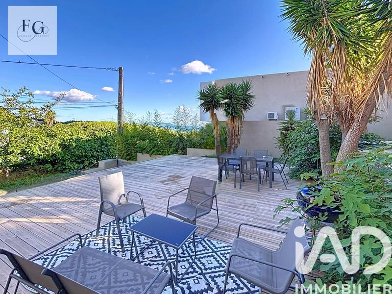 Maison - 94 m² - 4 pièces