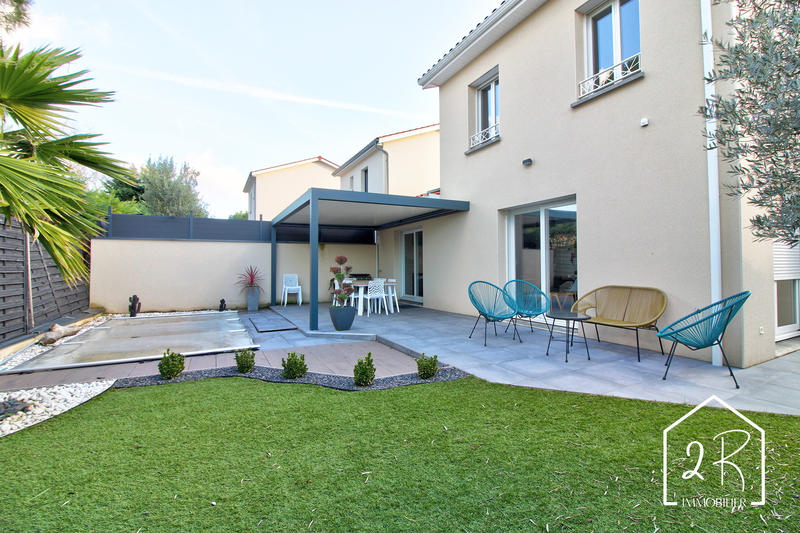 Maison - 100 m² - 5 pièces