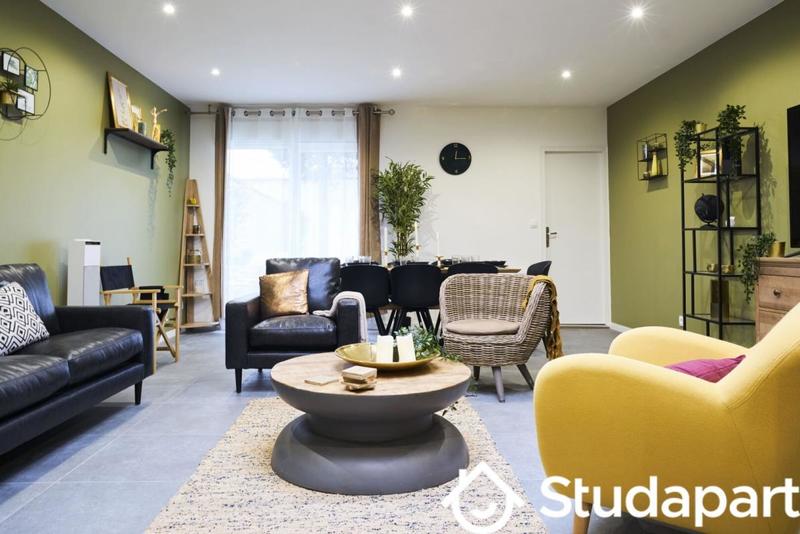 Chambre - 12 m² - 1 pièce