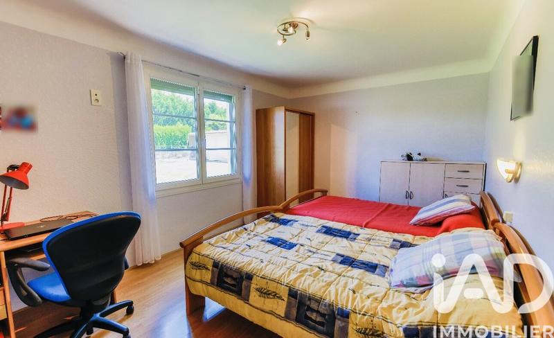 Maison - 227 m² - 8 pièces