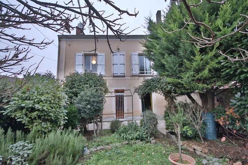 Maison - 138 m² - 5 pièces