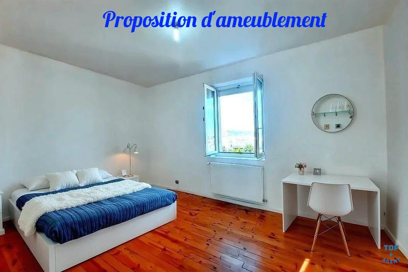 Maison - 208 m² - 5 pièces