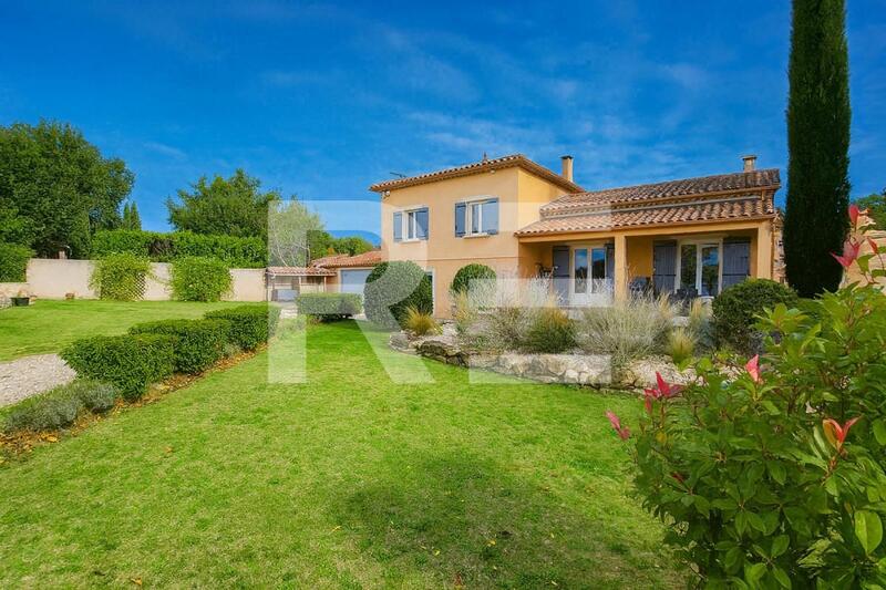Villa - 163 m² - 6 pièces
