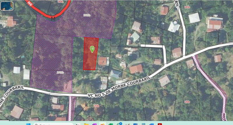 Terrain constructible - 1 015 m²