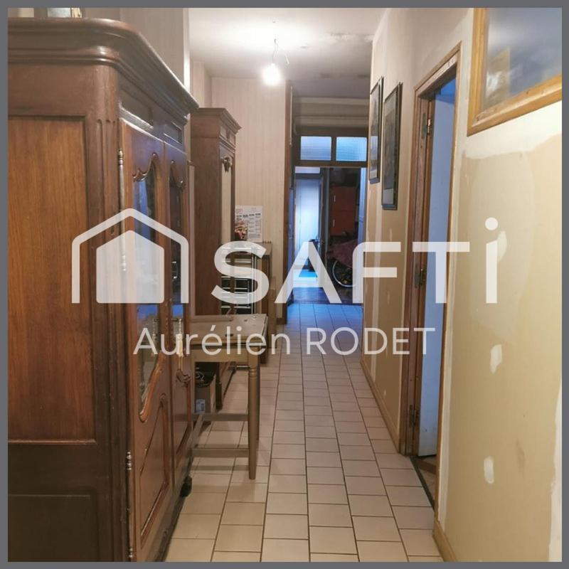 Maison - 180 m² - 7 pièces