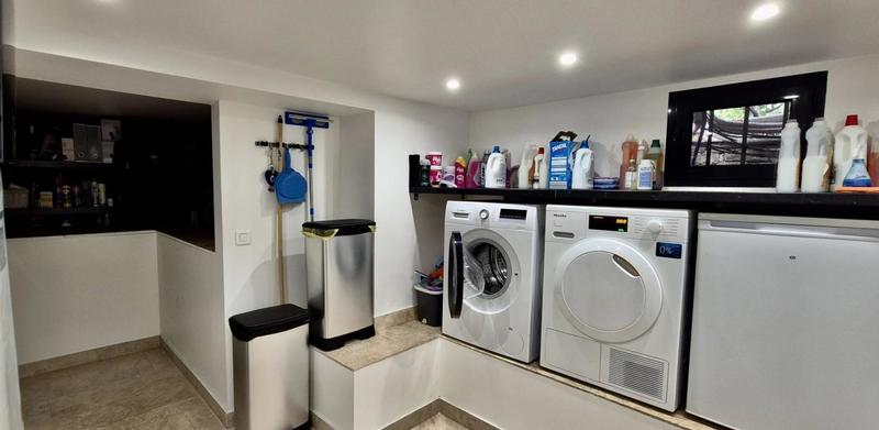 Villa - 204 m² - 6 pièces