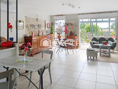 Maison - 86 m² - 4 pièces