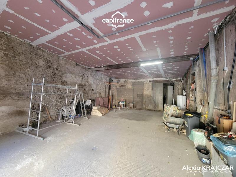 Maison traditionnelle - 139 m² - 4 pièces