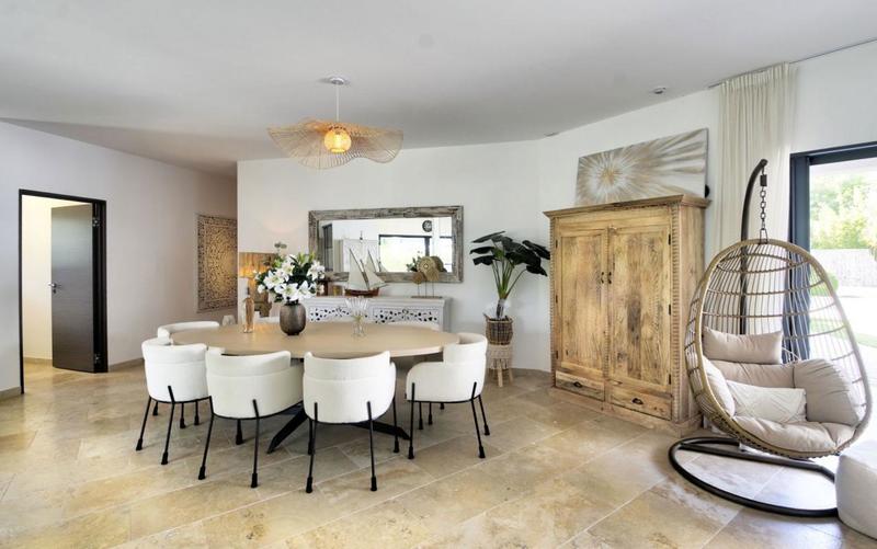 Maison - 203 m² - 8 pièces