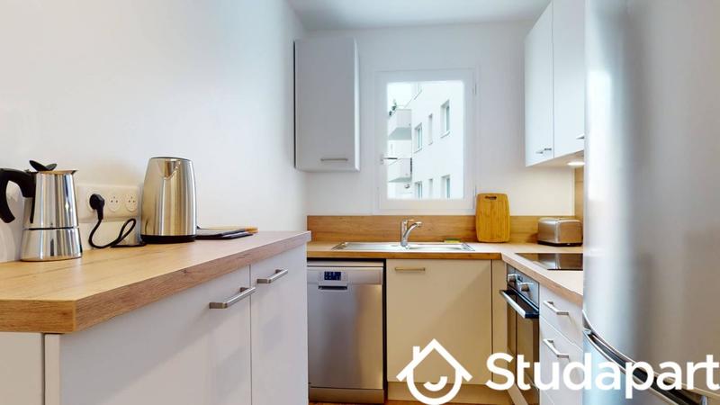 Chambre - 11 m² - 1 pièce