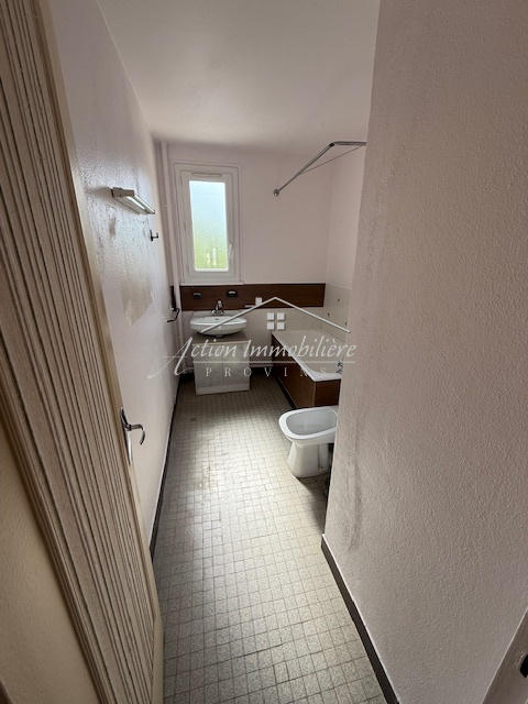 Appartement - 70 m² - 4 pièces