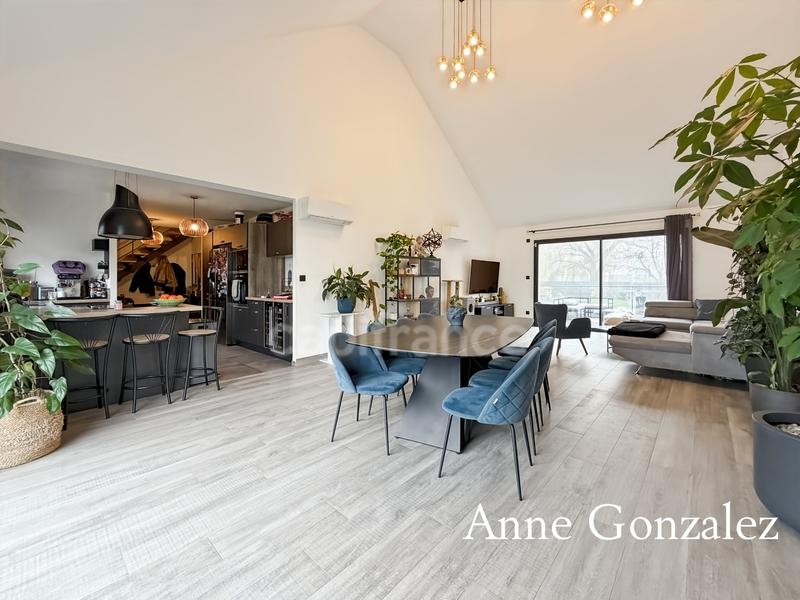 Maison - 150 m² - 6 pièces