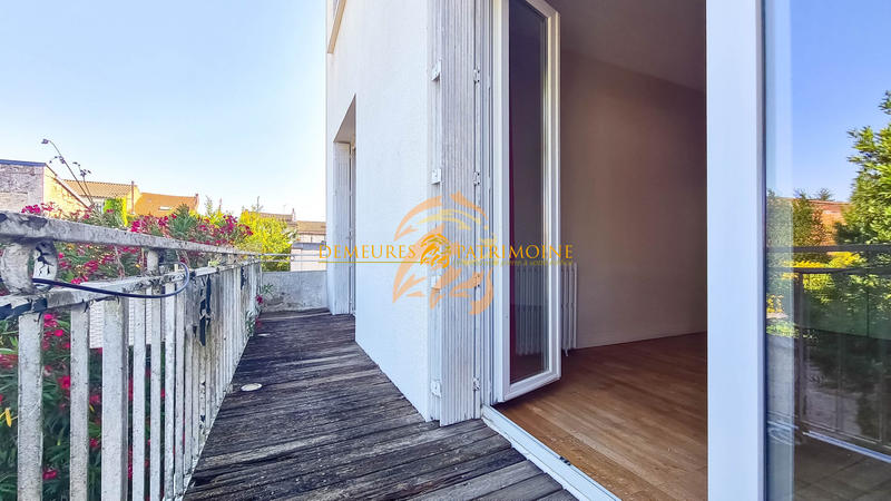 Maison - 213 m² - 8 pièces