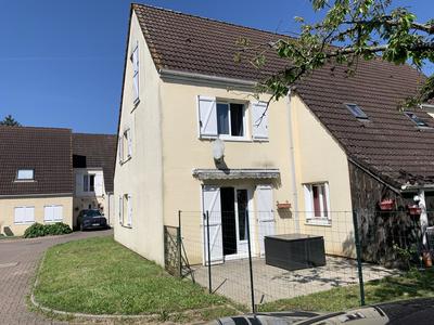 Maison jumelée - 104 m² - 6 pièces