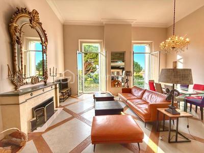 Appartement - 150 m² - 4 pièces