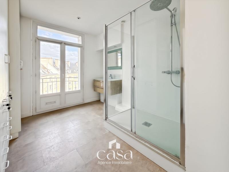 Appartement - 122 m² - 5 pièces