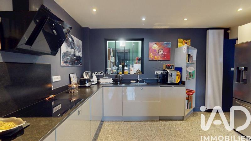 Maison de ville - 286 m² - 8 pièces