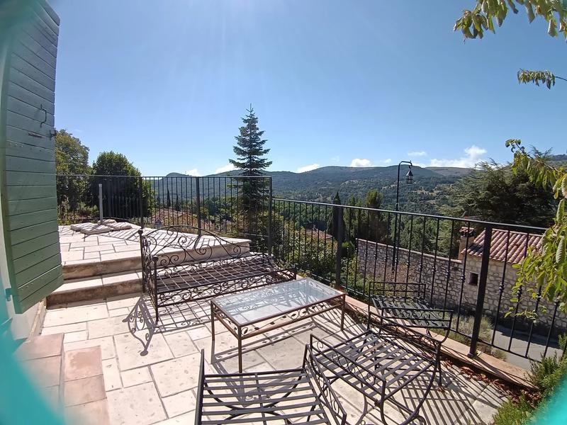 Maison - 112 m² - 4 pièces