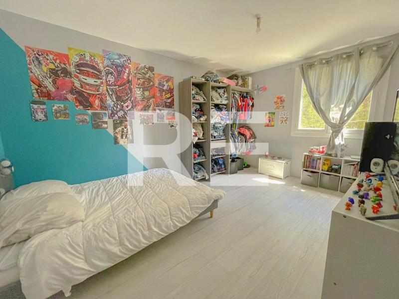 Villa - 165 m² - 8 pièces