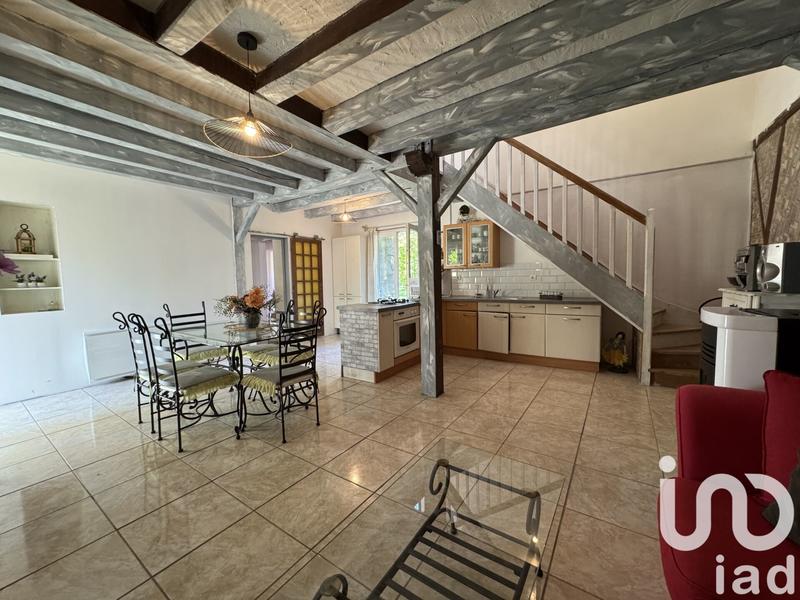 Maison - 203 m² - 9 pièces