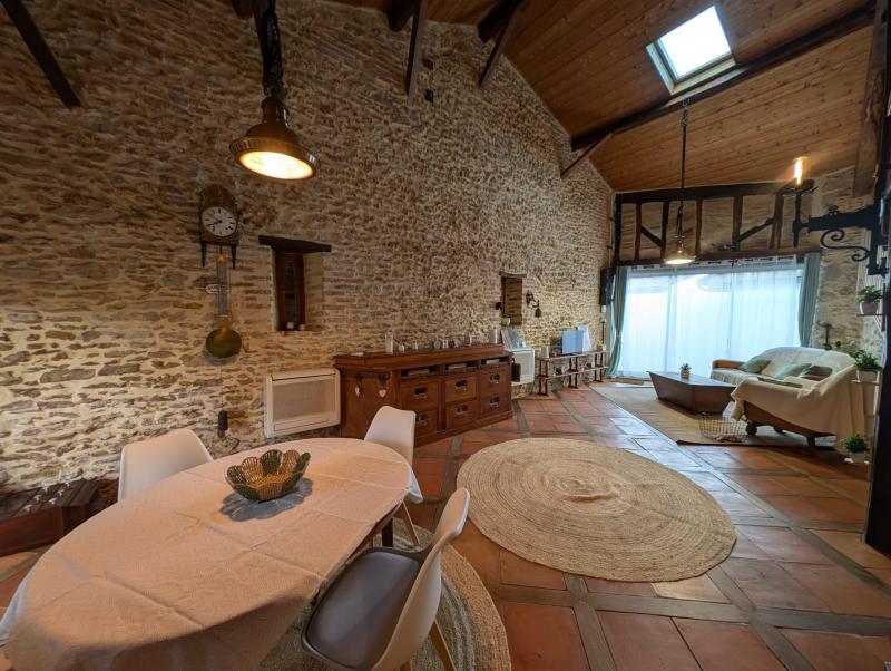 Maison - 120 m² - 2 pièces