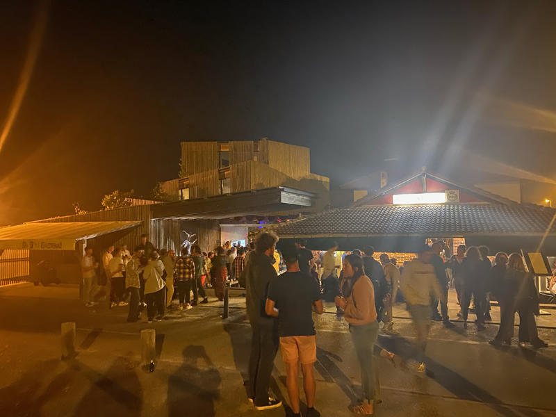 Local commercial - 153 m²