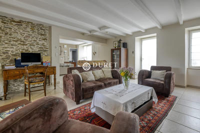 Maison - 198 m² - 6 pièces