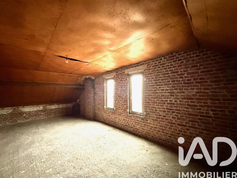 Maison - 300 m² - 14 pièces