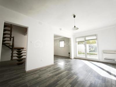 Maison traditionnelle - 100 m² - 5 pièces