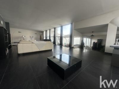 Maison - 300 m² - 6 pièces