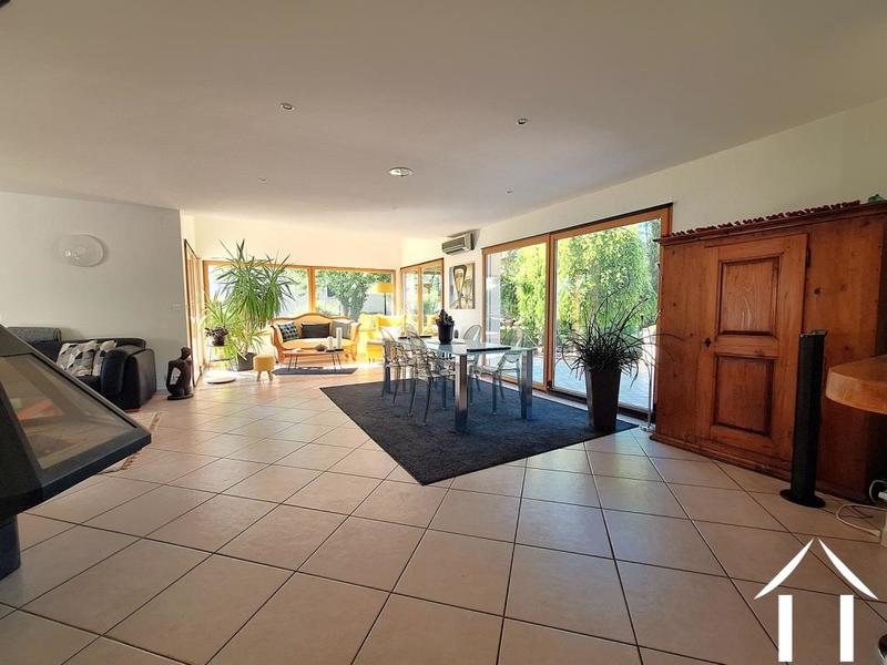 Maison - 250 m² - 7 pièces