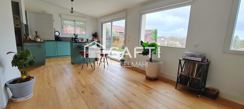 Maison - 300 m² - 7 pièces