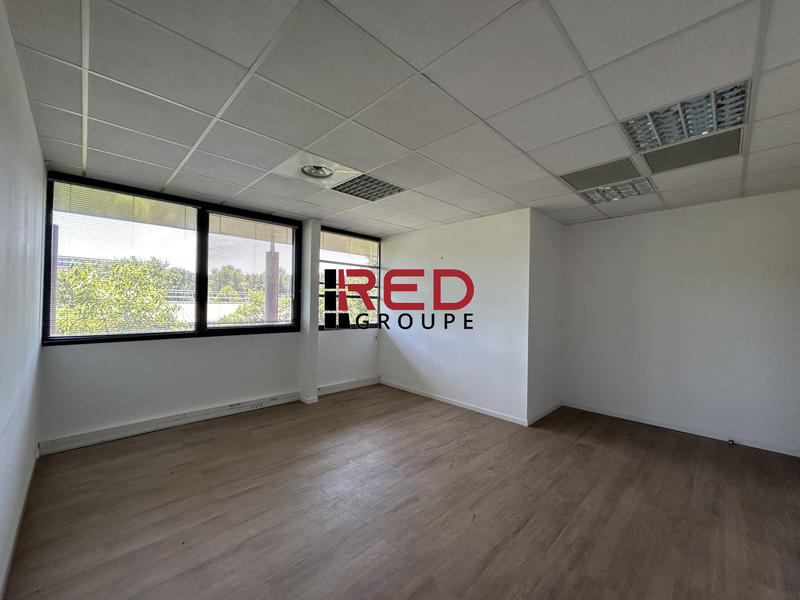 Bureau - 121 m²