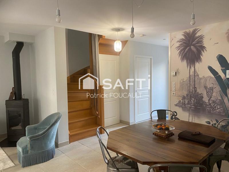 Maison - 141 m² - 9 pièces