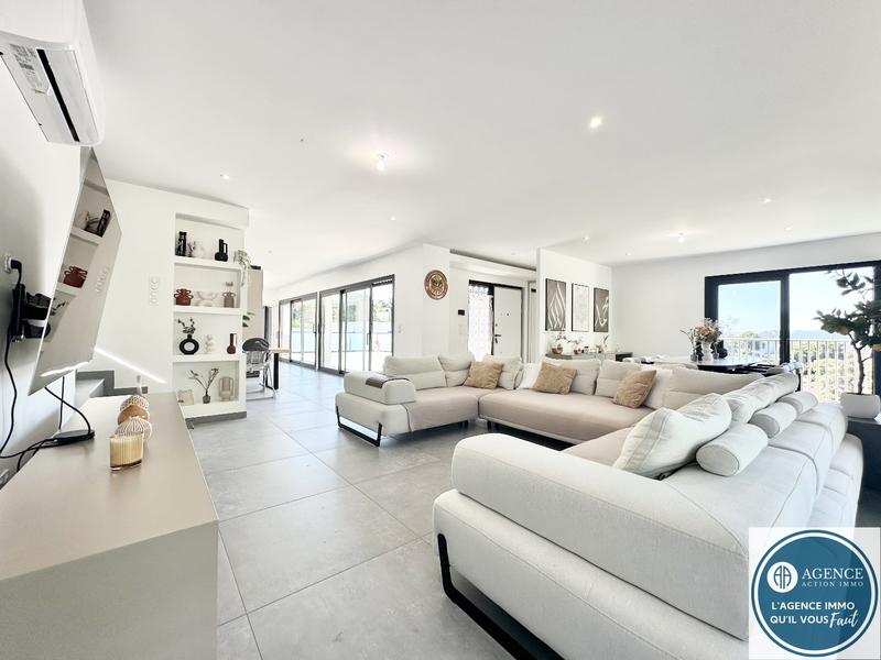 Maison - 200 m² - 6 pièces