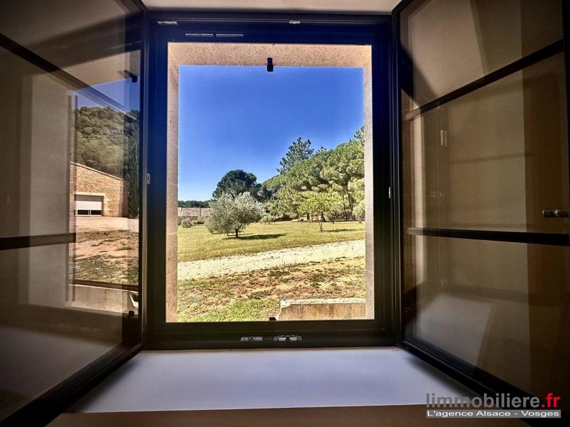 Mas - 300 m² - 9 pièces