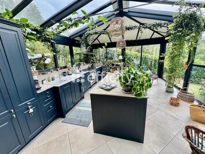 Demeure - 306 m² - 8 pièces