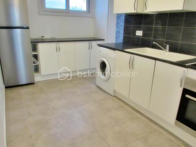 Appartement - 72 m² - 4 pièces