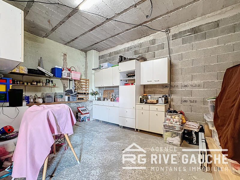 Maison - 258 m² - 10 pièces