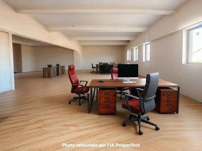 Bureau - 249 m² - 1 pièce