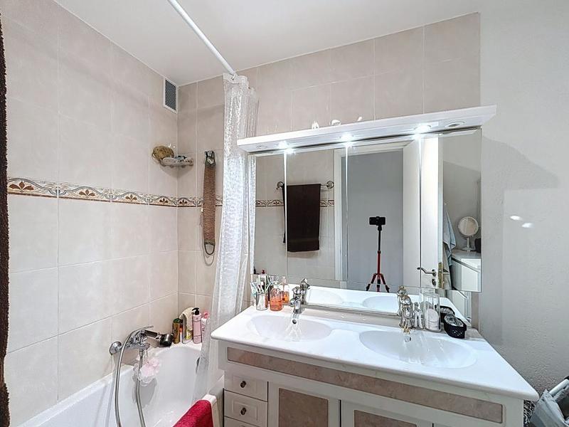 Appartement - 59 m² - 3 pièces