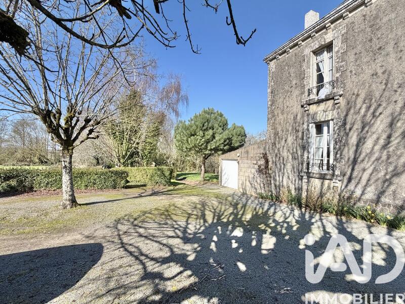 Maison - 104 m² - 5 pièces