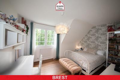 Maison - 126 m² - 6 pièces