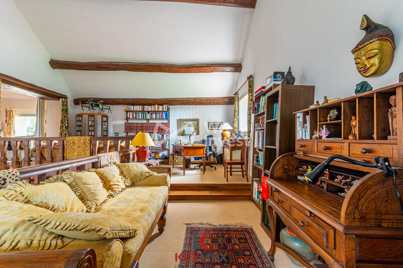 Maison ancienne - 208 m² - 9 pièces