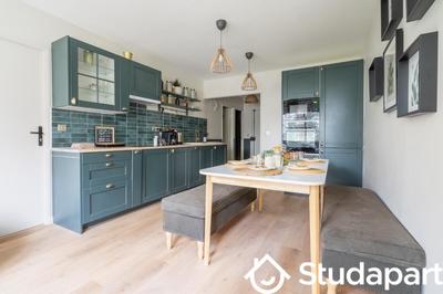 Chambre - 9 m² - 1 pièce