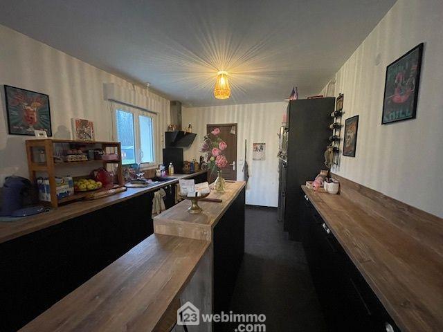 Maison - 96 m² - 5 pièces