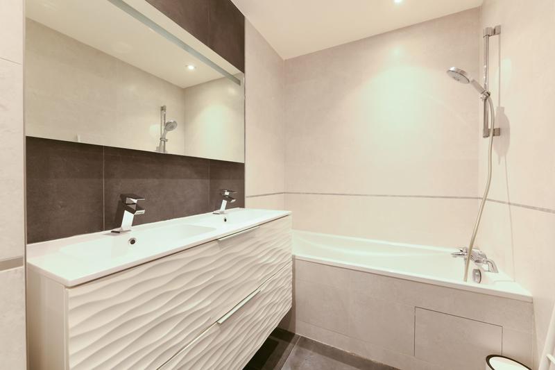 Maison contemporaine - 214 m² - 8 pièces